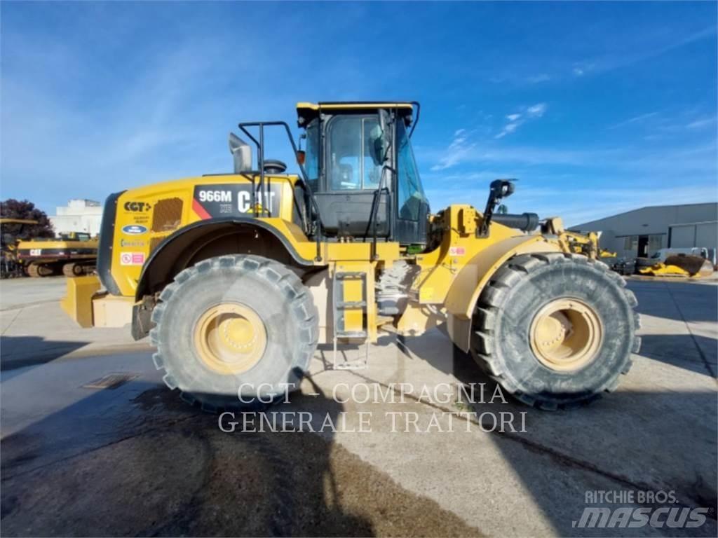 CAT 966M XE Rataslaadurid