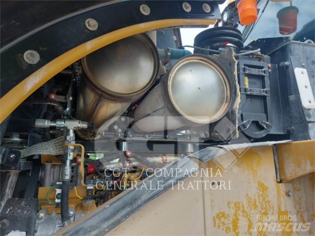 CAT 966M XE Rataslaadurid