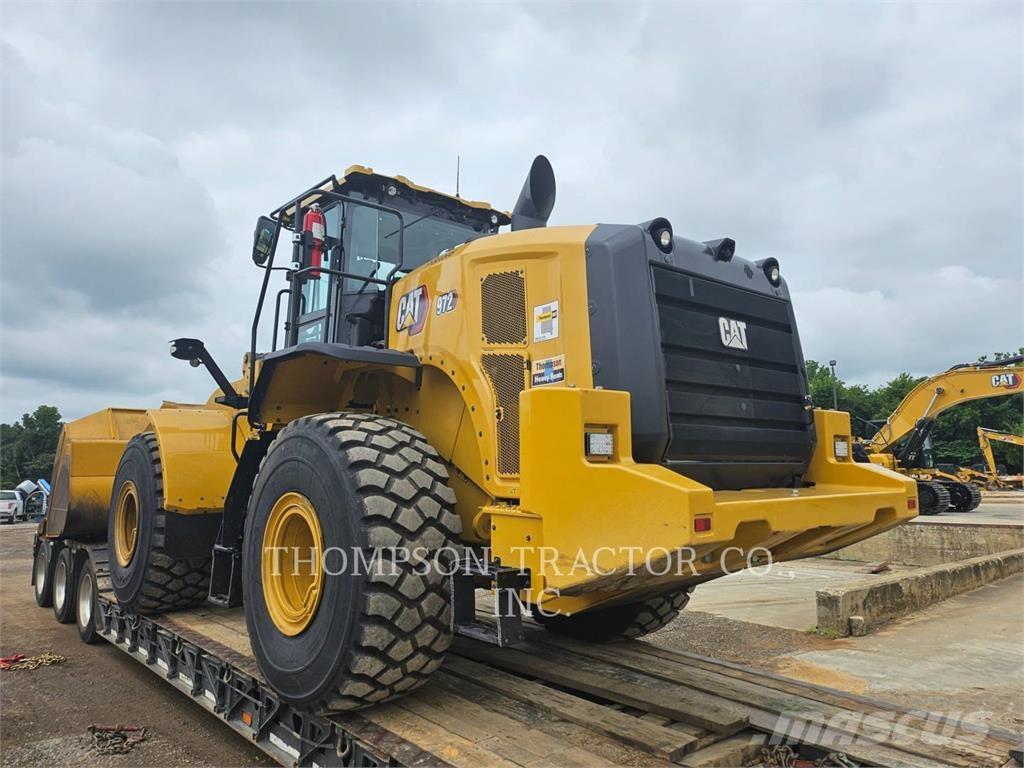 CAT 972 Rataslaadurid