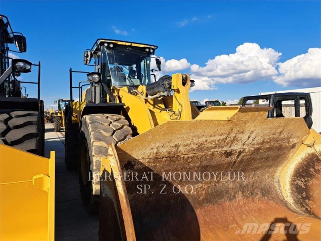 CAT 972 Rataslaadurid