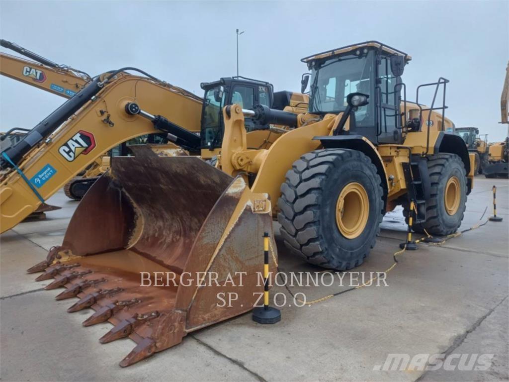 CAT 972 Rataslaadurid