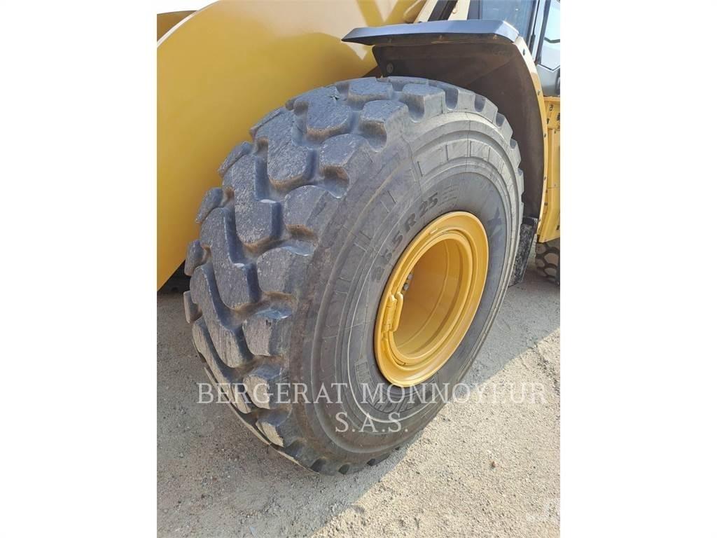 CAT 972 XE Rataslaadurid