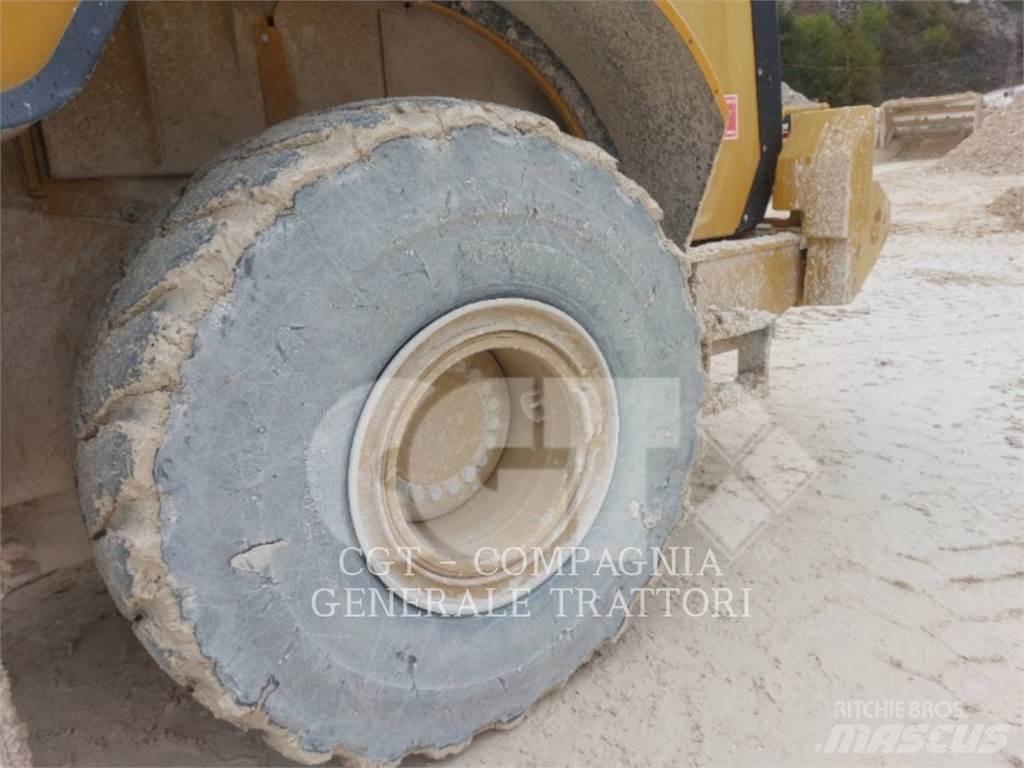 CAT 972M Rataslaadurid