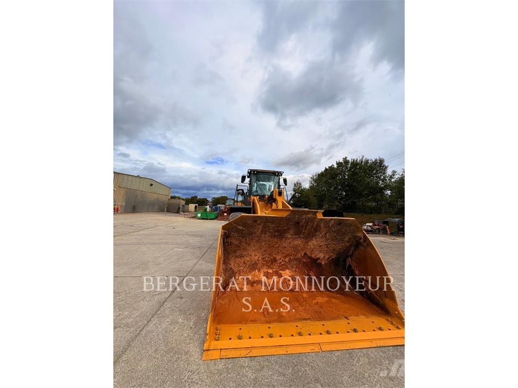 CAT 972M Rataslaadurid
