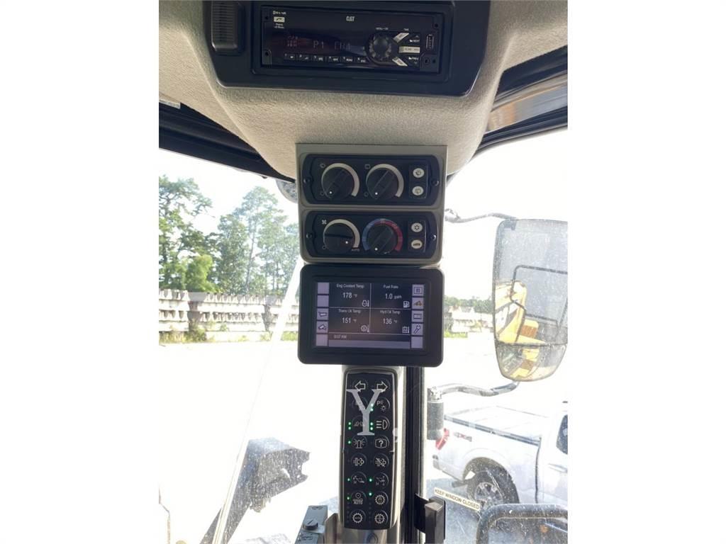 CAT 972M Rataslaadurid