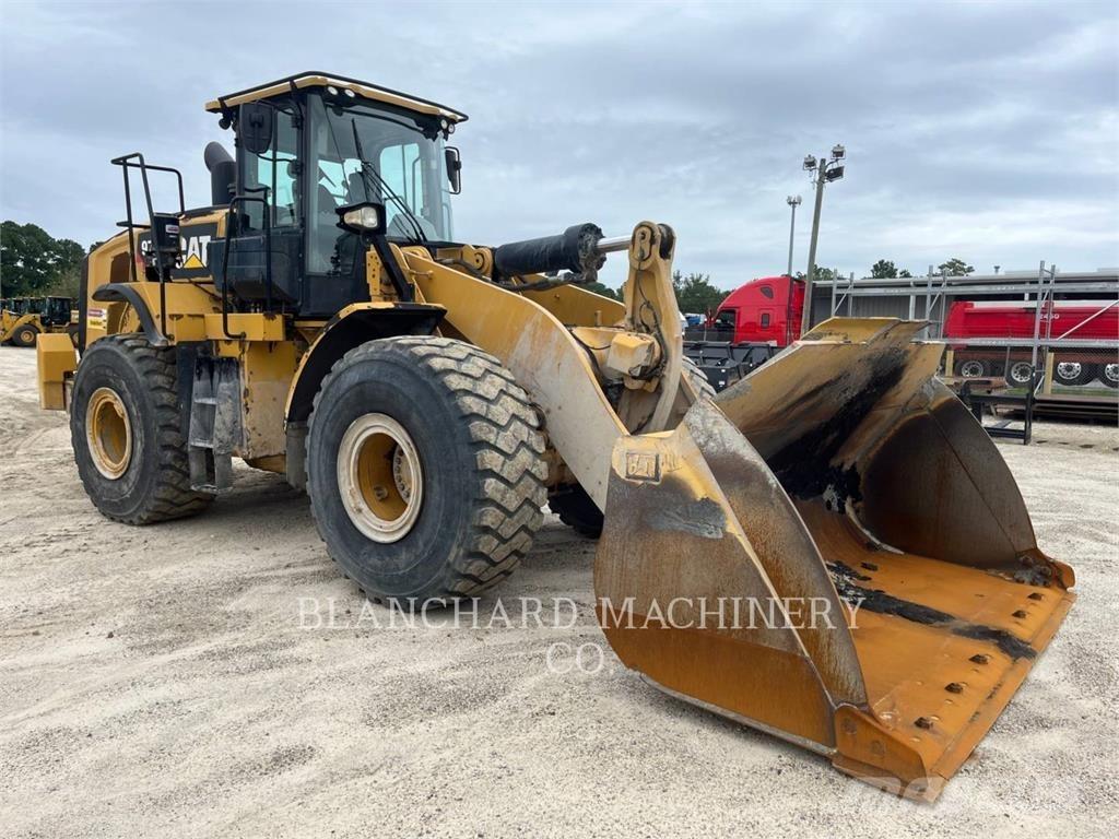 CAT 972M Rataslaadurid