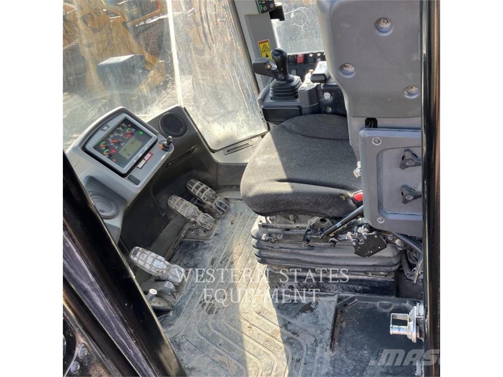 CAT 972M Rataslaadurid