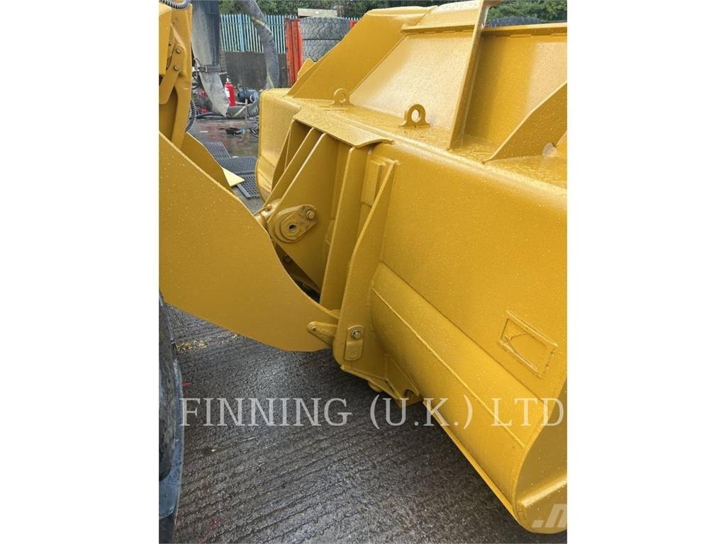 CAT 972M Rataslaadurid