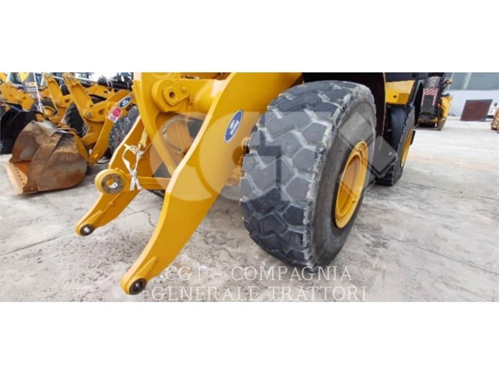 CAT 972M XE Rataslaadurid