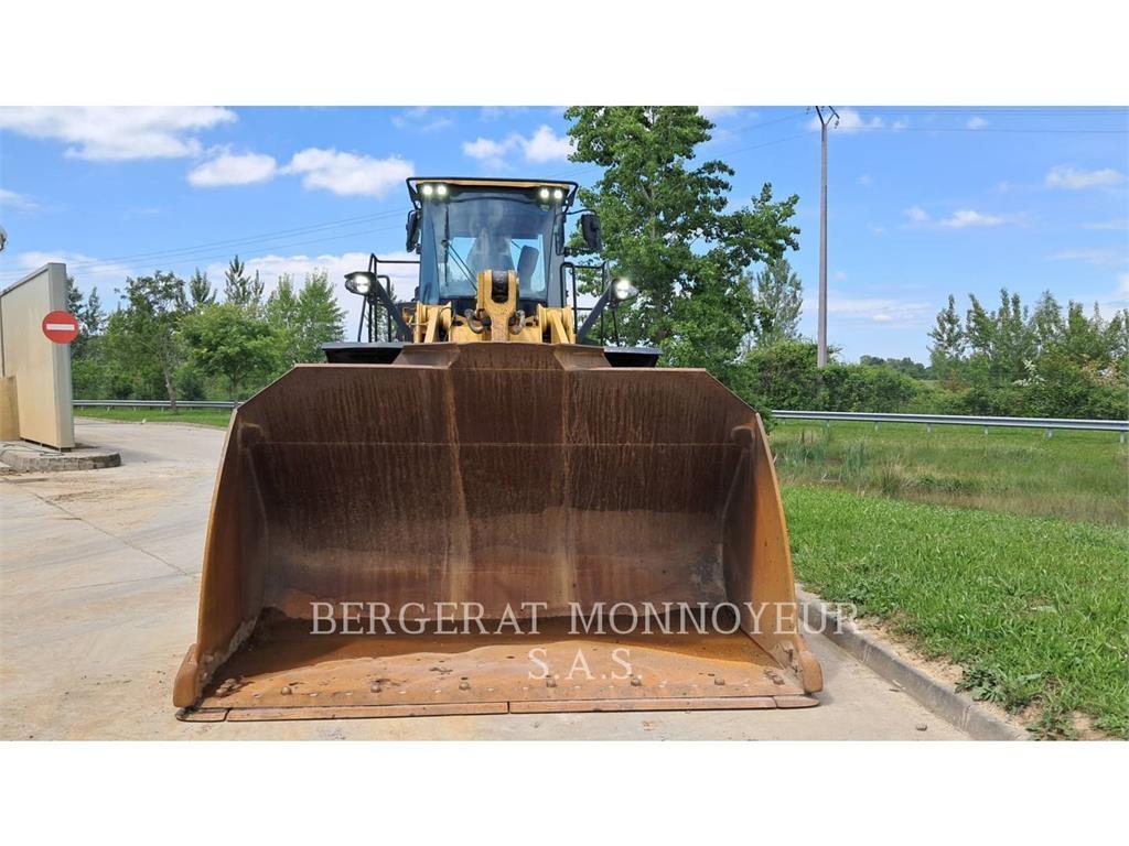 CAT 972M XE Rataslaadurid