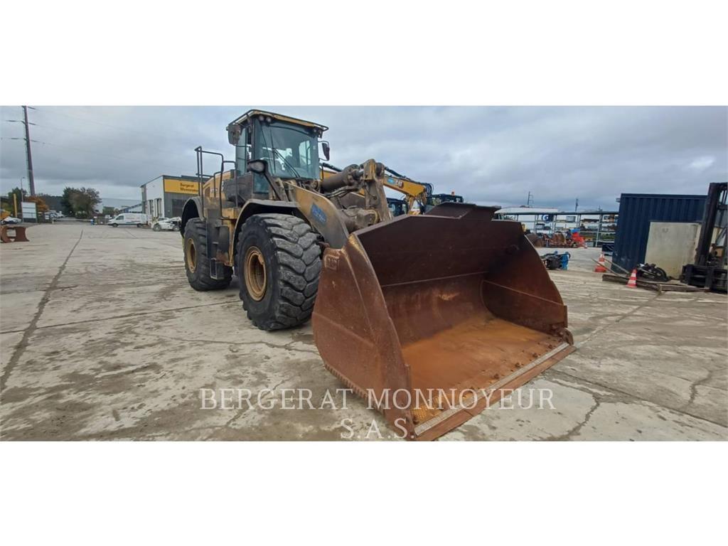 CAT 972M XE Rataslaadurid