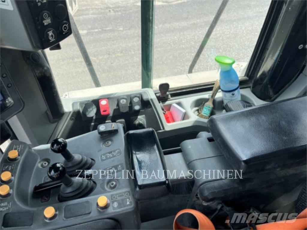 CAT 972MXE Rataslaadurid