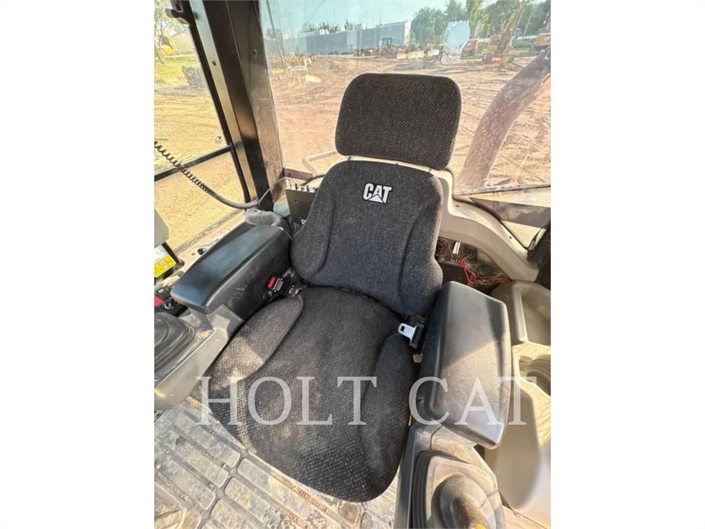 CAT 973K Roomiklaadurid