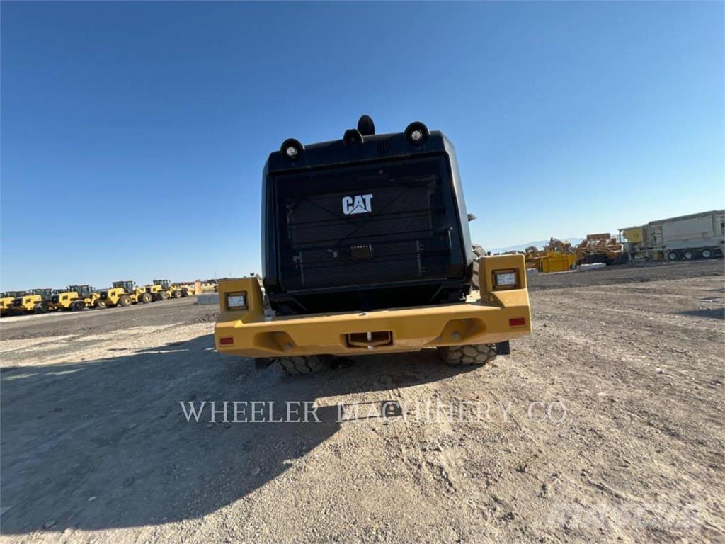 CAT 980 Rataslaadurid