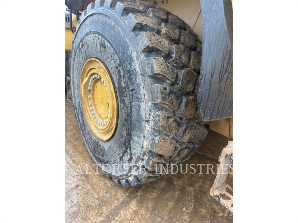 CAT 980-14 Rataslaadurid