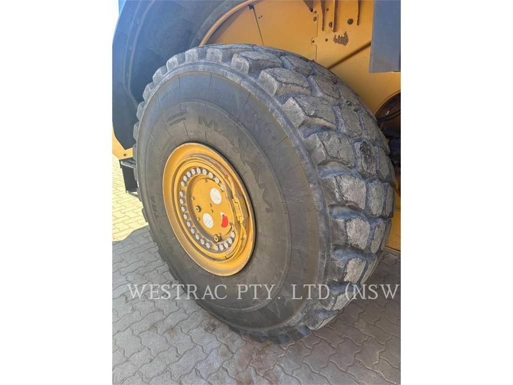 CAT 980-14 Rataslaadurid