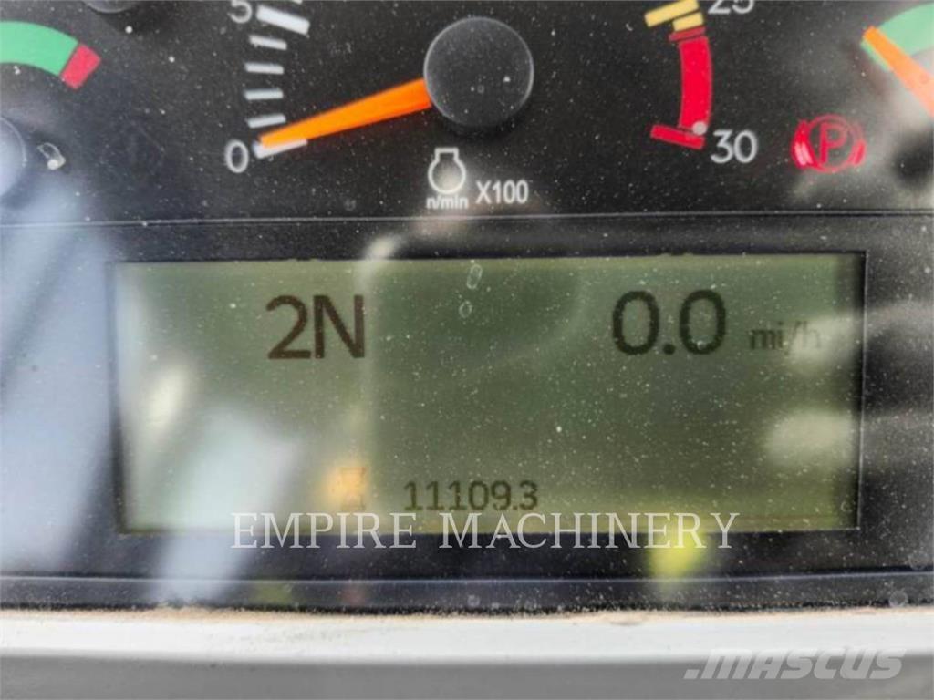 CAT 980M Rataslaadurid