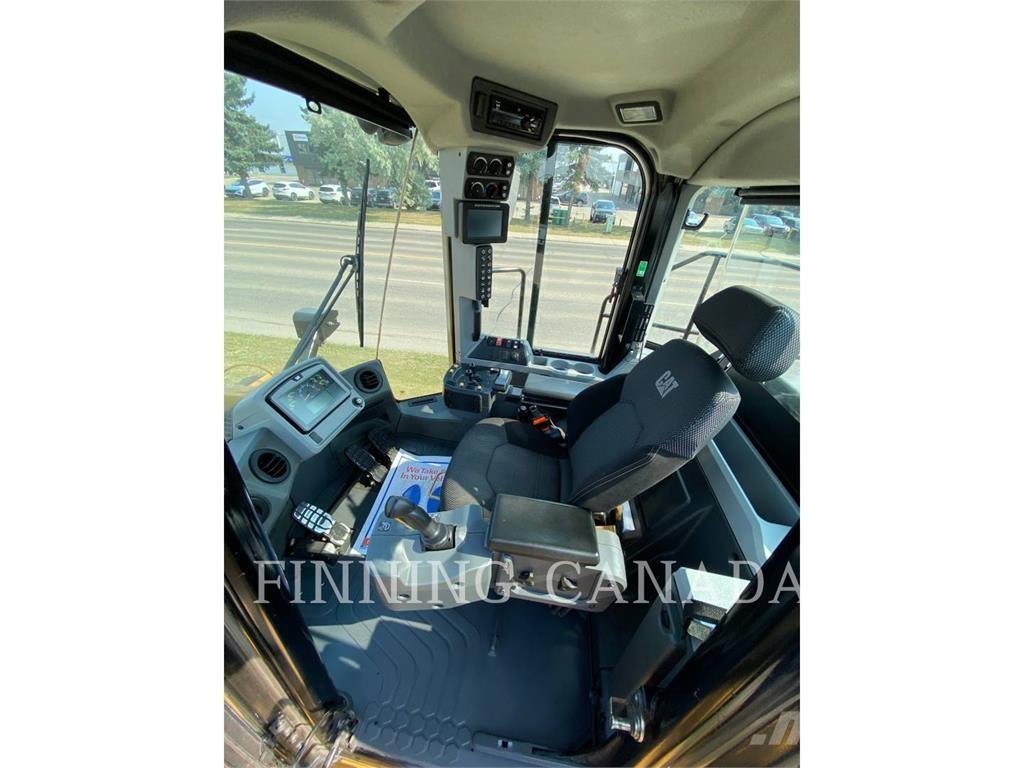 CAT 980M Rataslaadurid