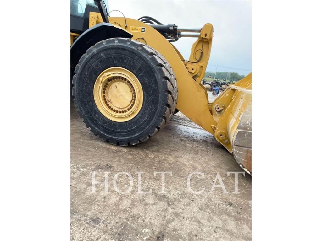 CAT 982 Rataslaadurid