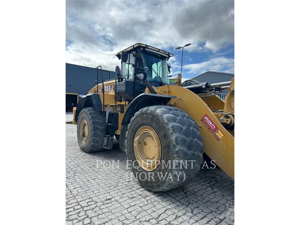 CAT 982-14 Rataslaadurid
