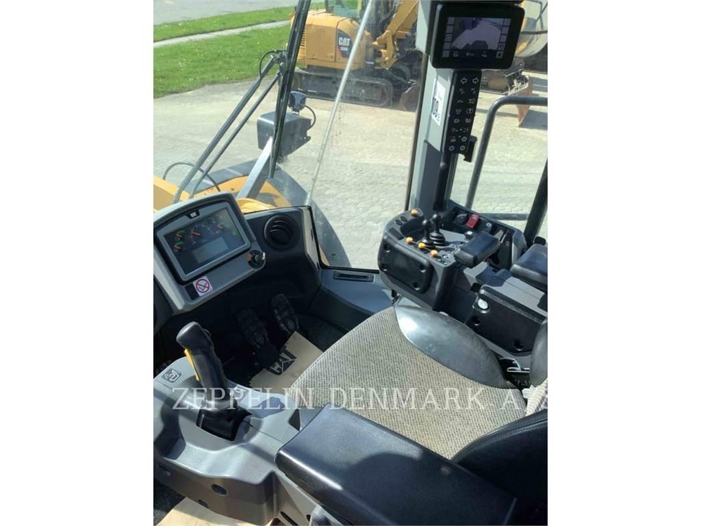 CAT 982M Rataslaadurid