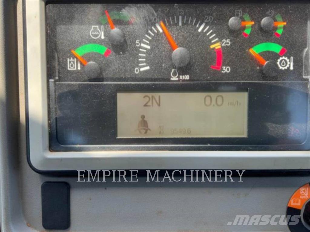 CAT 982M Rataslaadurid