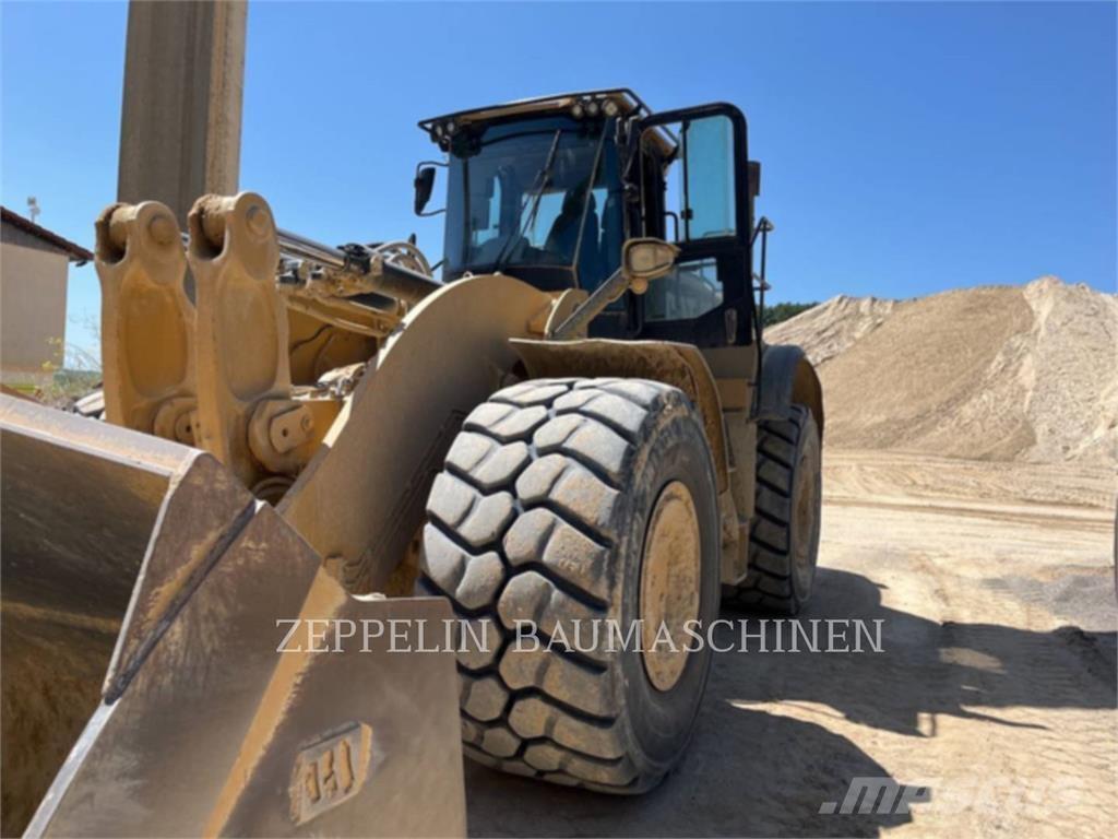 CAT 982M Rataslaadurid