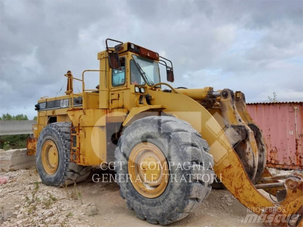 CAT 988 Rataslaadurid