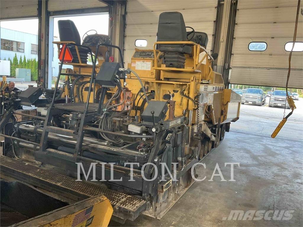 CAT AP-1055D Asfaldilaoturid