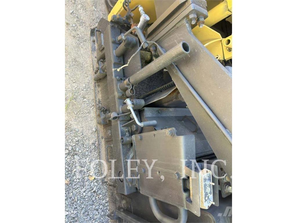 CAT AP-1055D Asfaldilaoturid