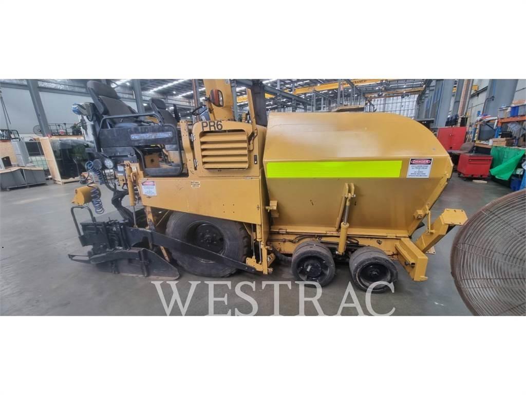 CAT AP-300 Asfaldilaoturid