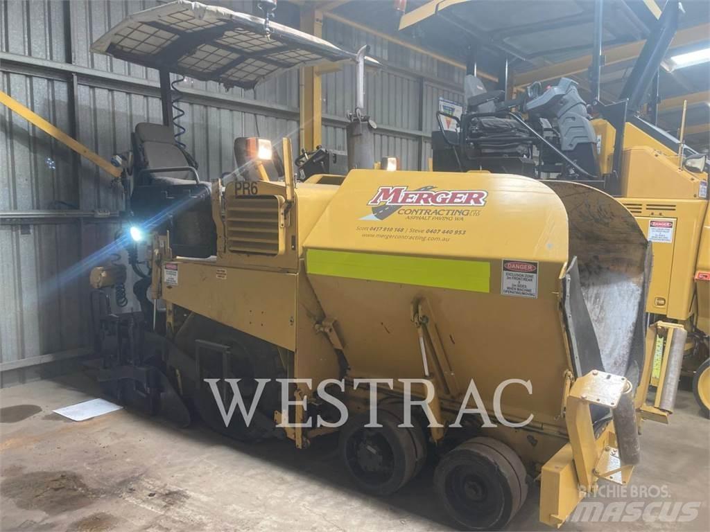 CAT AP-300 Asfaldilaoturid
