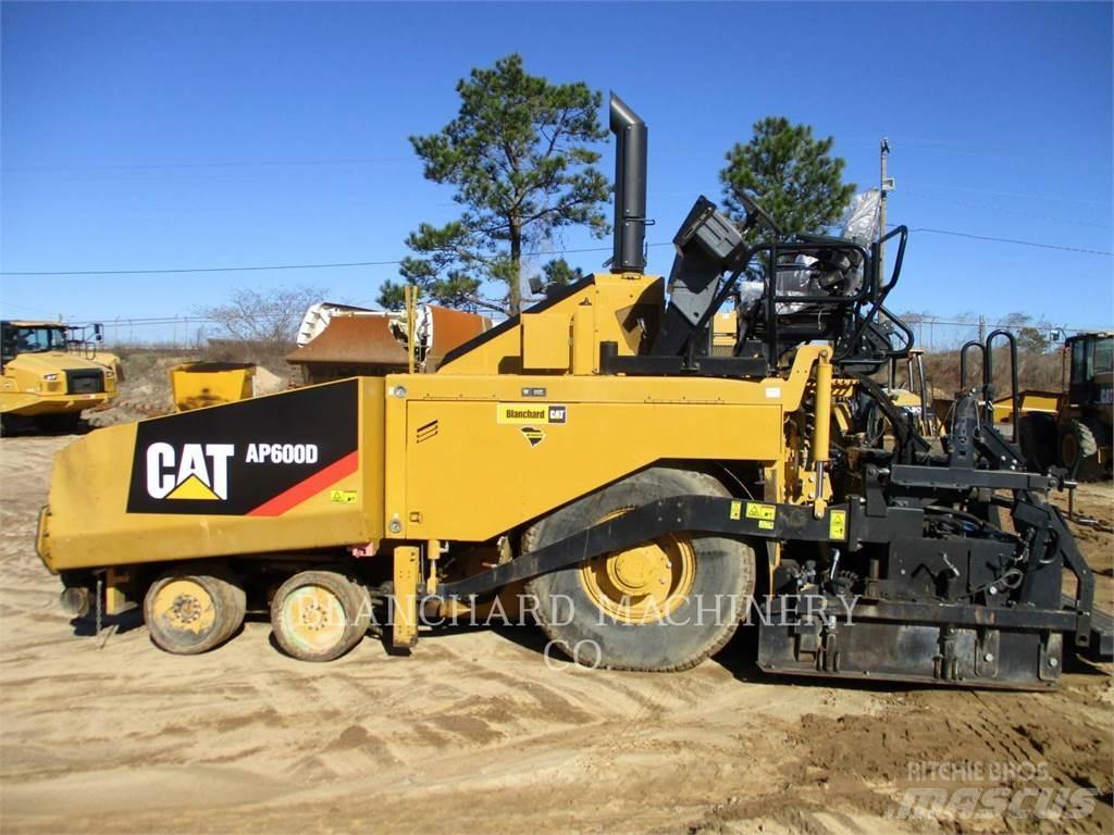 CAT AP-600D Asfaldilaoturid