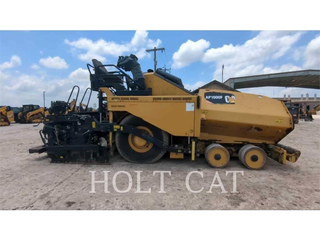 CAT AP1000F Ühe trumliga rullid