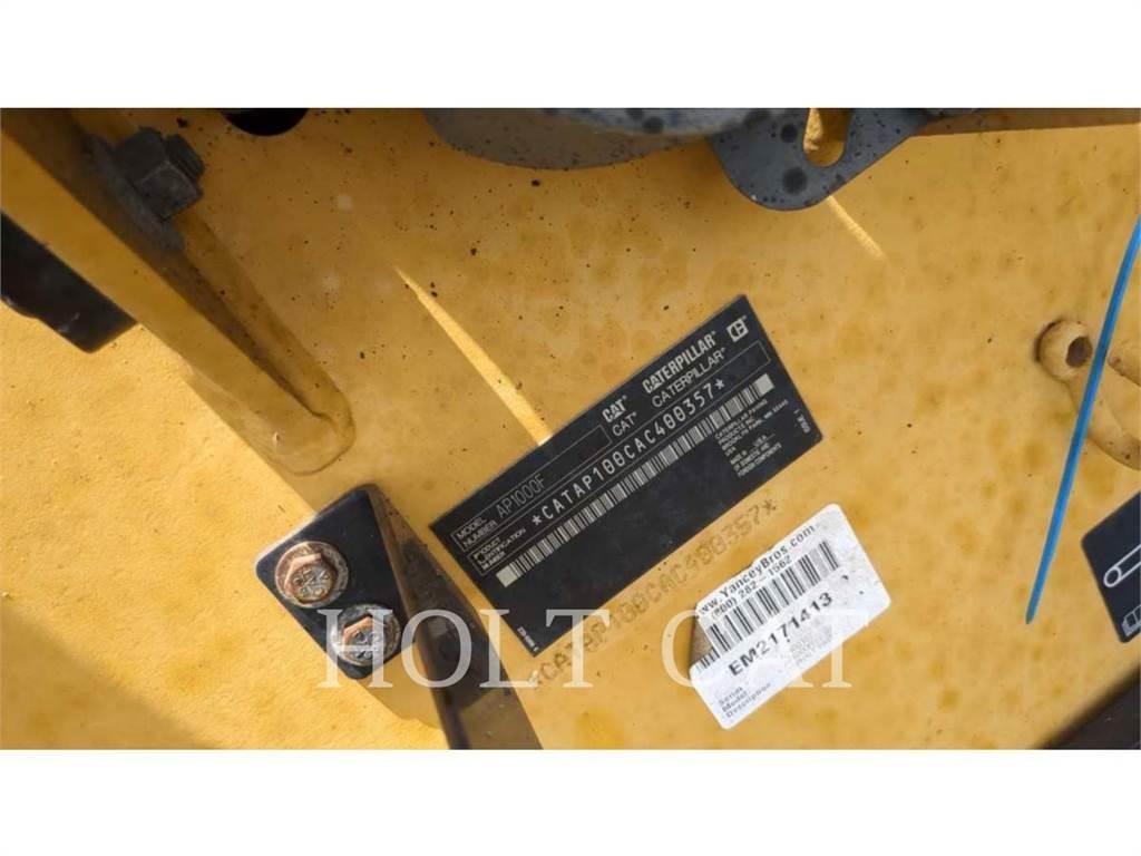 CAT AP1000F Ühe trumliga rullid