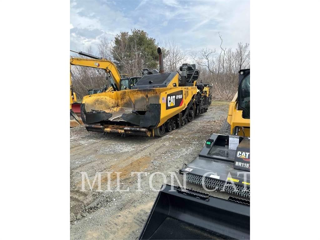 CAT AP1055F Asfaldilaoturid