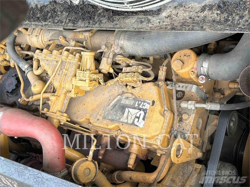 CAT AP1055F Asfaldilaoturid