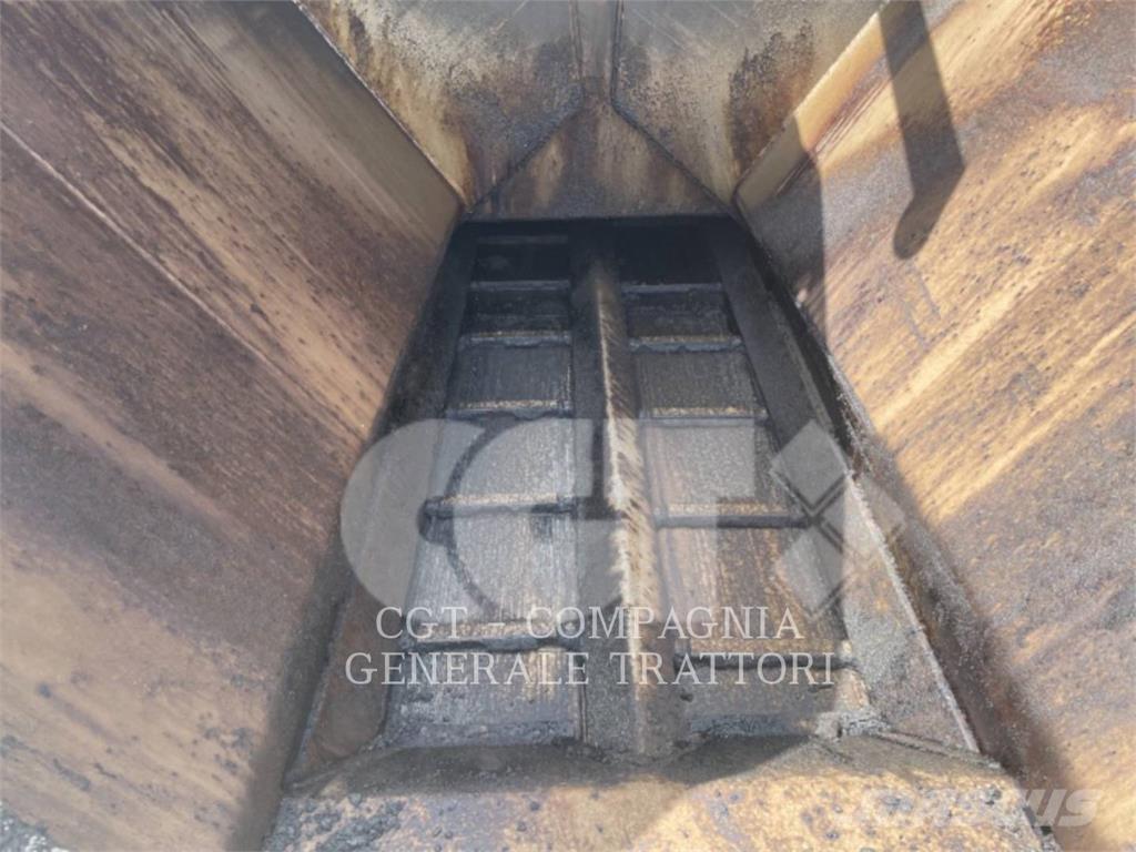 CAT AP300F Asfaldilaoturid