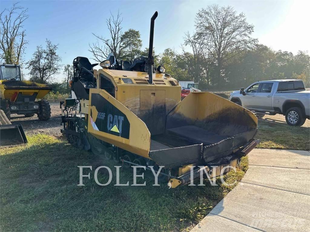 CAT AP355F Asfaldilaoturid