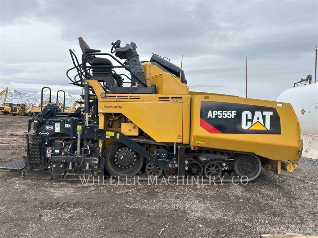 CAT AP555F Asfaldilaoturid