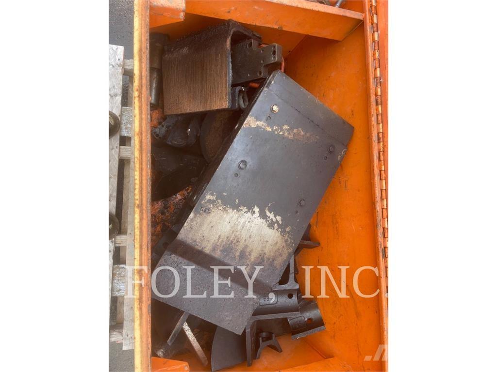 CAT AP555F Asfaldilaoturid