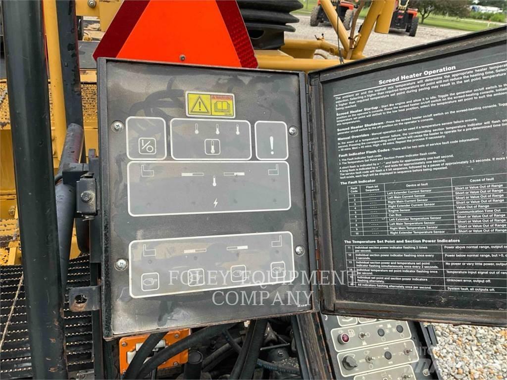 CAT AP655C Asfaldilaoturid