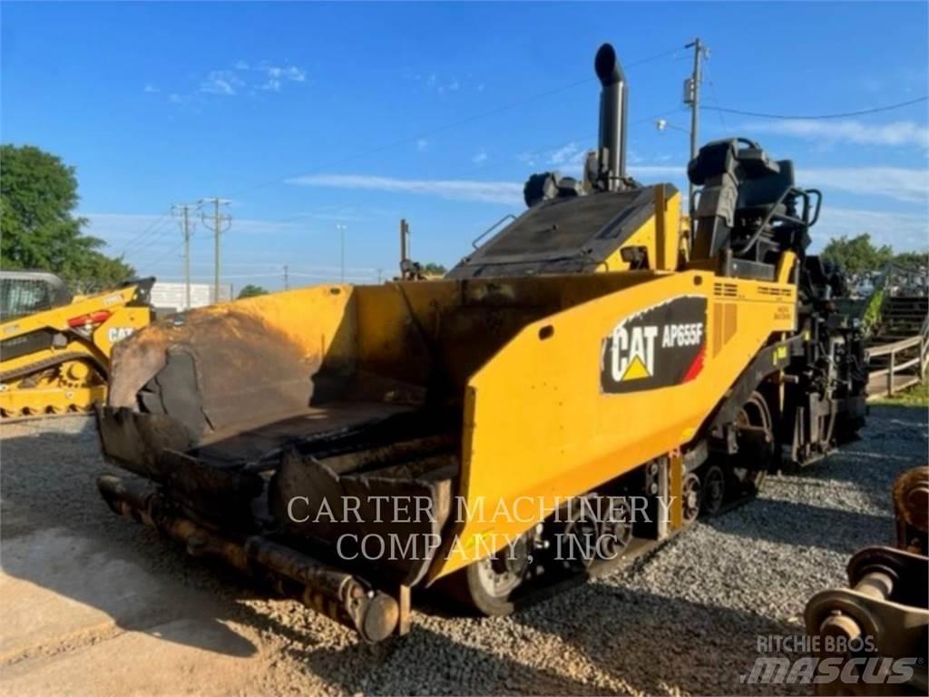 CAT AP655F Asfaldilaoturid