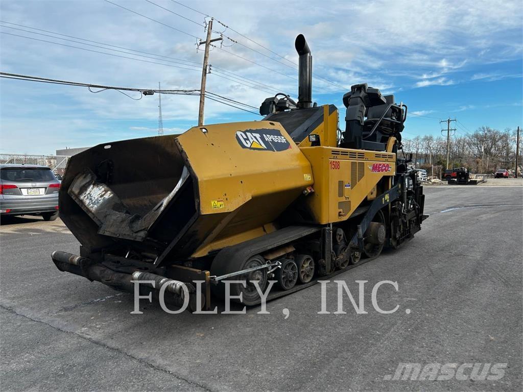 CAT AP655F Asfaldilaoturid