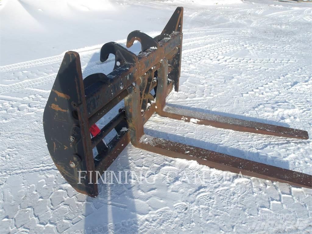CAT ATTACHMENTS 972H Tõstekahvlid