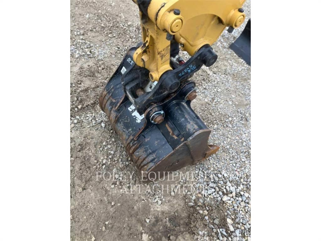 CAT BK302P24 Roomikekskavaatorid