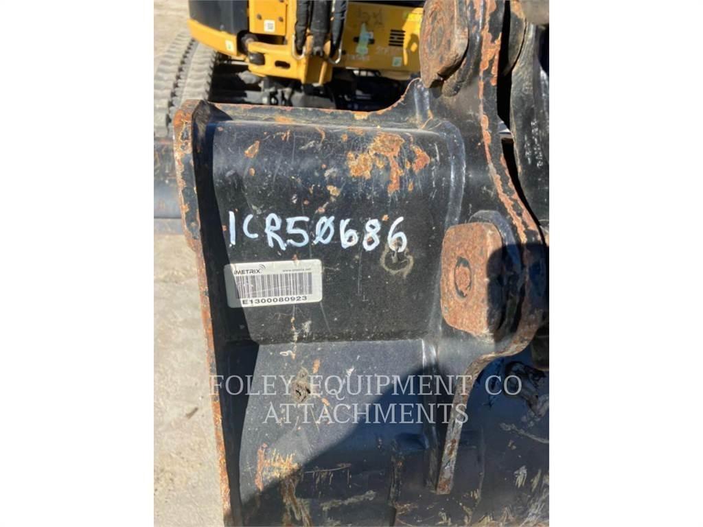 CAT BK302P24 Roomikekskavaatorid