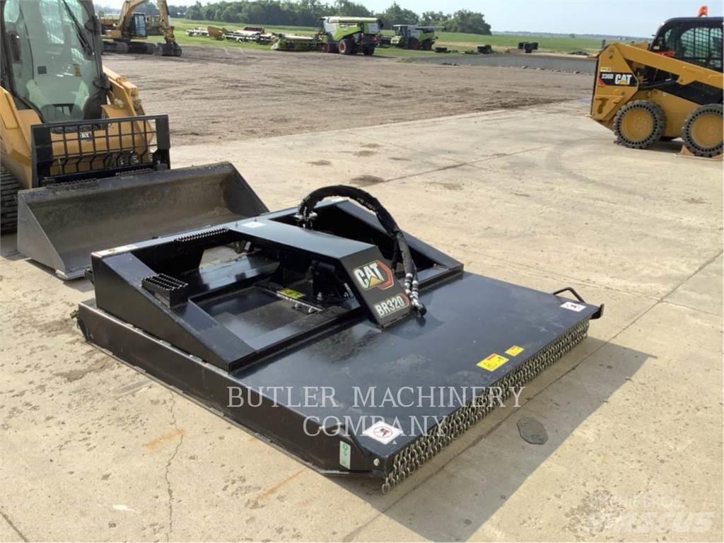 CAT BR320 Karjamaade niidukid / pealselõikurid