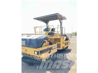 CAT CB-634C Tandemrullid
