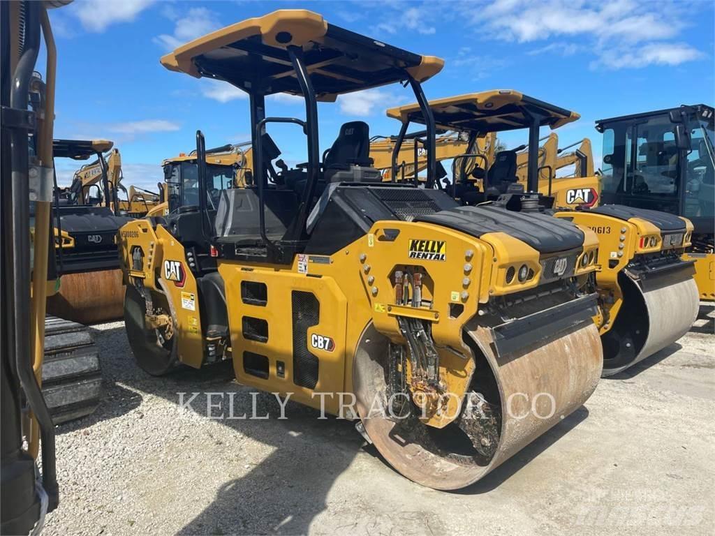 CAT CB 7 Tandemrullid